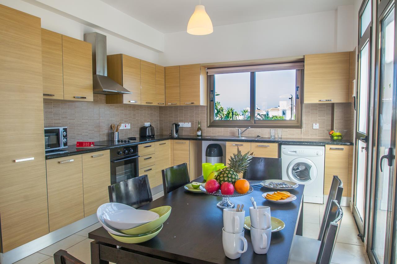 Rada'S Vacation Home Ajia Napa Zewnętrze zdjęcie