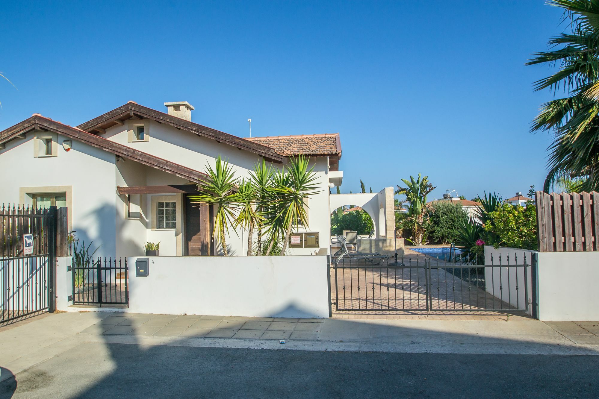 Rada'S Vacation Home Ajia Napa Zewnętrze zdjęcie